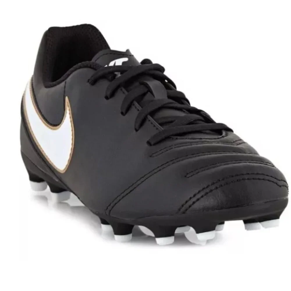 The Nike JR TIEMPO RIO III FG youth cleat size 4.5